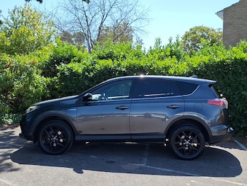 Used Toyota RAV4 2018 for sale - 79505553: Photo