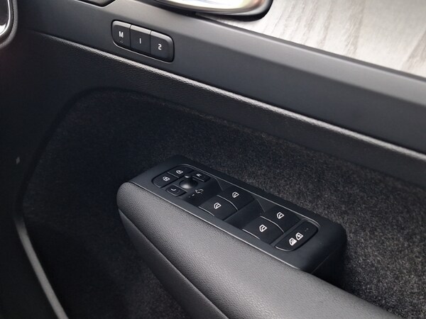 Used Volvo XC40 2024 for sale - 75608748: Photo 15