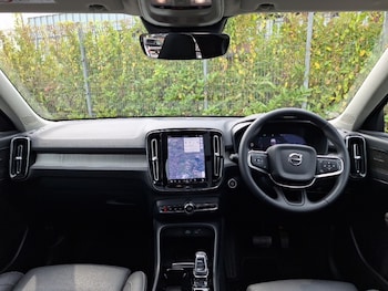 Used Volvo XC40 2024 for sale - 75608748: Photo