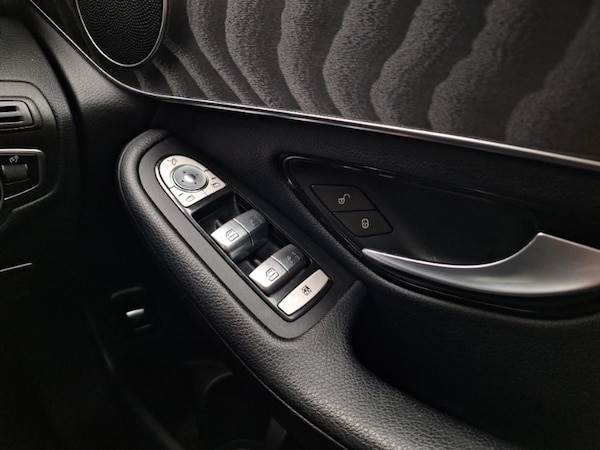 Used Mercedes-Benz GLC 2018 for sale - 76195249: Photo 17