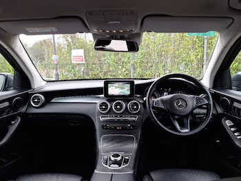Used Mercedes-Benz GLC 2018 for sale - 76195249: Photo 2