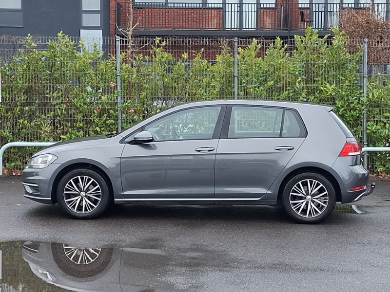 Used Volkswagen Golf 2017 for sale - 77644206: Photo 4