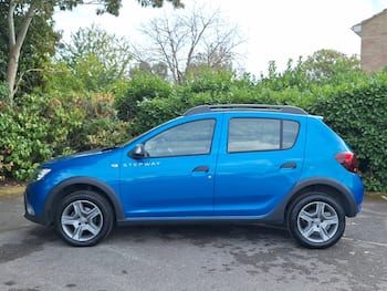 Used Dacia Sandero Stepway 2019 for sale - 79654110: Photo