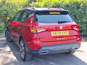 Used SEAT Arona 2024 for sale - 79529615: Photo