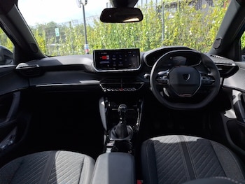 Used Peugeot 2008 2025 for sale - 78766991: Photo