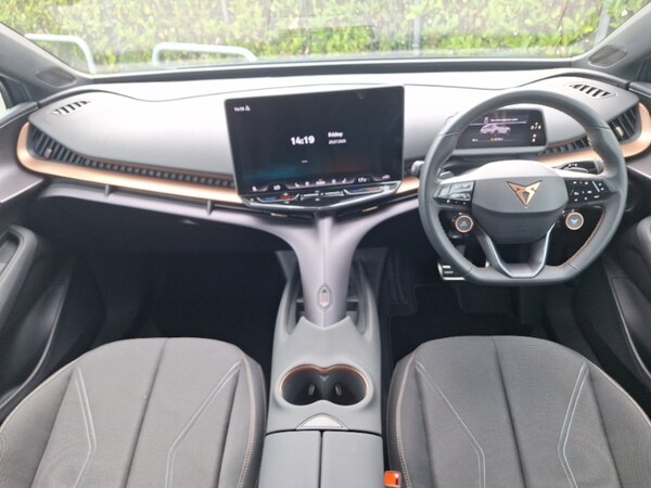 Used Cupra Tavascan 2025 for sale - 76221526: Photo 2