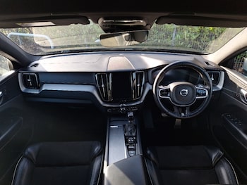 Used Volvo XC60 2017 for sale - 77357718: Photo