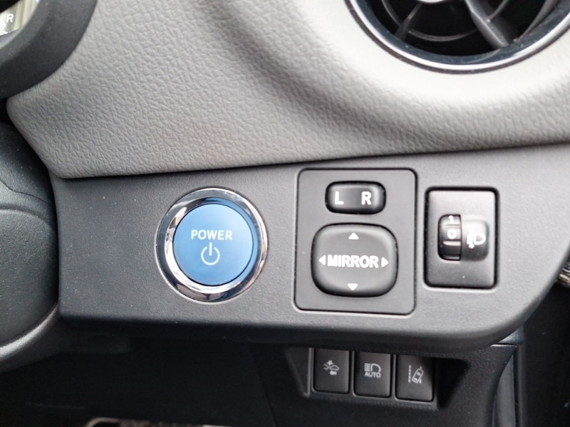 Used Toyota Yaris 2018 for sale - 76842741: Photo 12