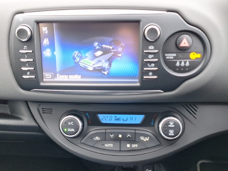 Used Toyota Yaris 2018 for sale - 76842741: Photo 15