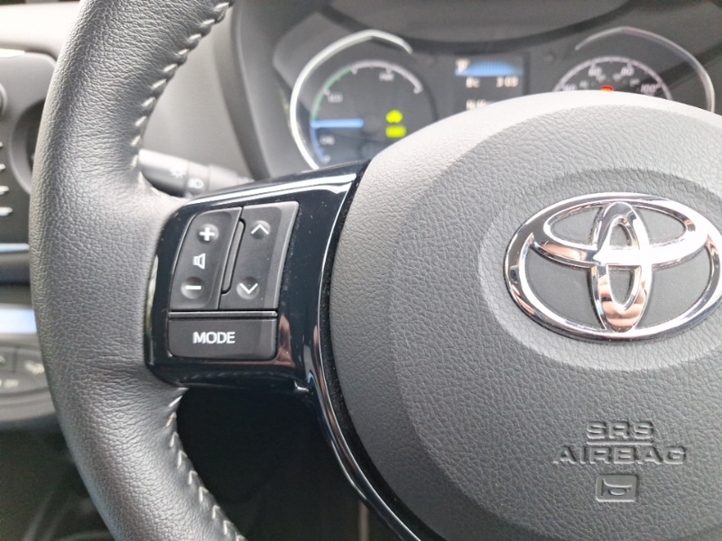 Used Toyota Yaris 2018 for sale - 76842741: Photo 18