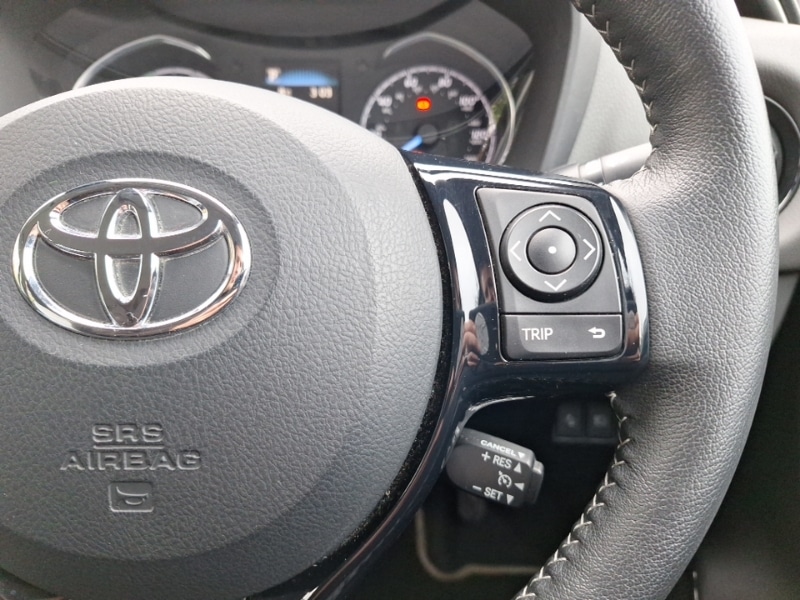 Used Toyota Yaris 2018 for sale - 76842741: Photo 19