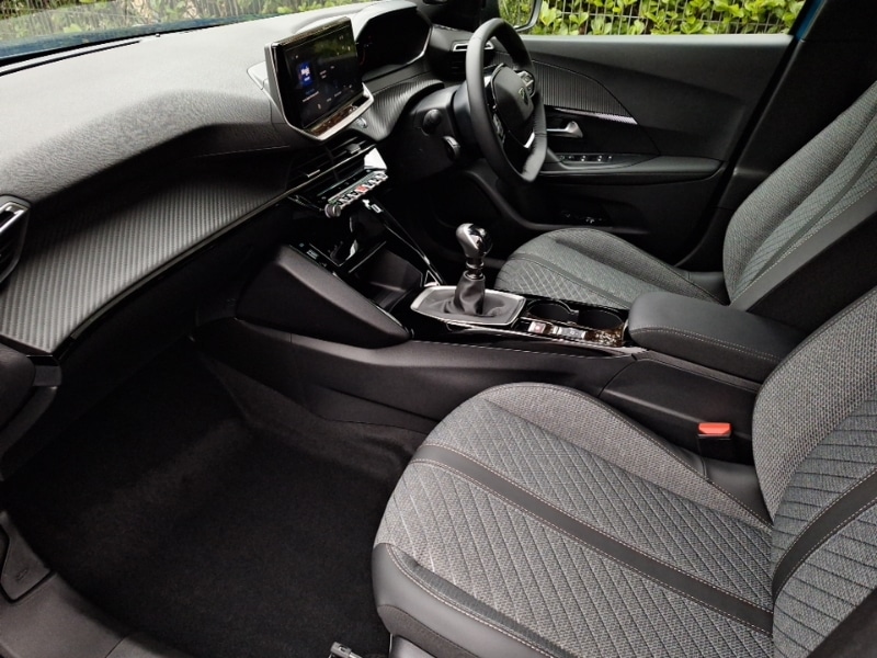 Used Peugeot 2008 2025 for sale - 76860793: Photo 5