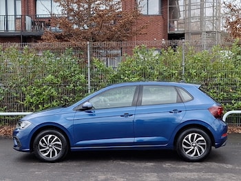 Used Volkswagen Polo 2024 for sale - 77414287: Photo