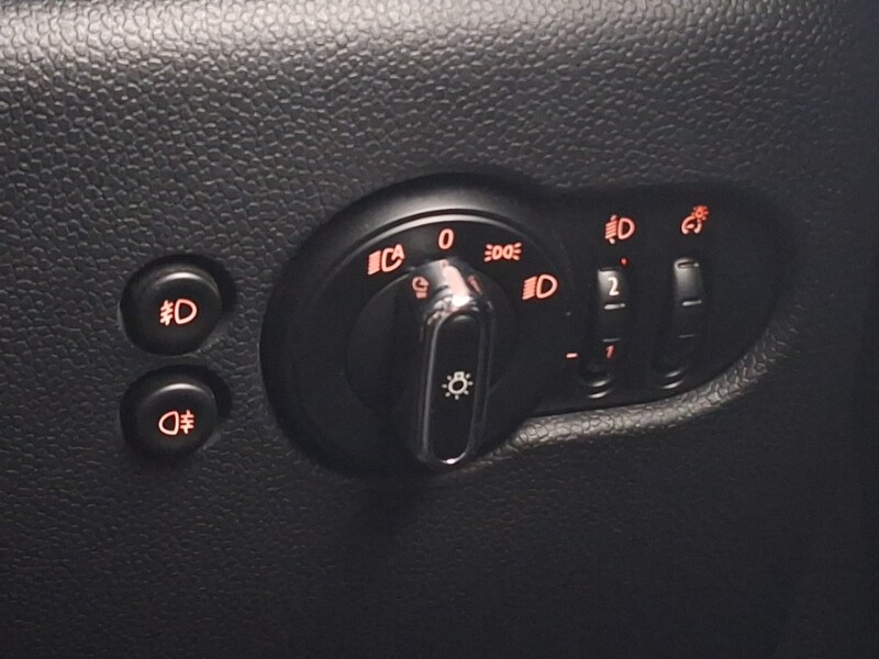 Used MINI Hatch 2019 for sale - 77908357: Photo 17