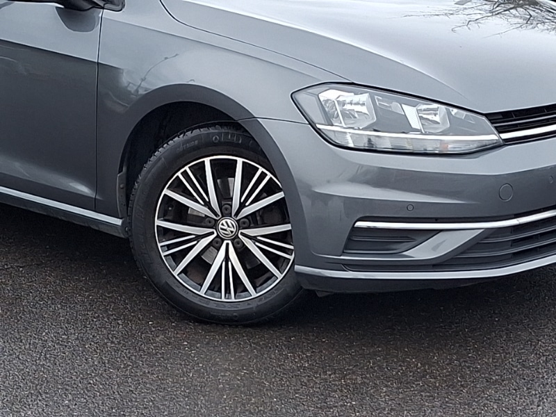 Used Volkswagen Golf 2017 for sale - 77740571: Photo 9