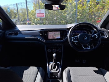 Used Volkswagen T-Roc 2020 for sale - 78151669: Photo