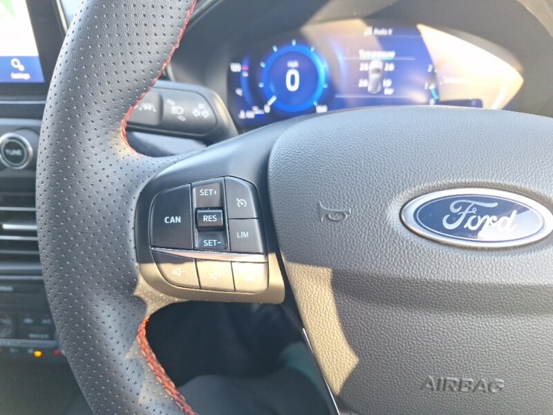 Used Ford Focus 2022 for sale - 76879830: Photo 18