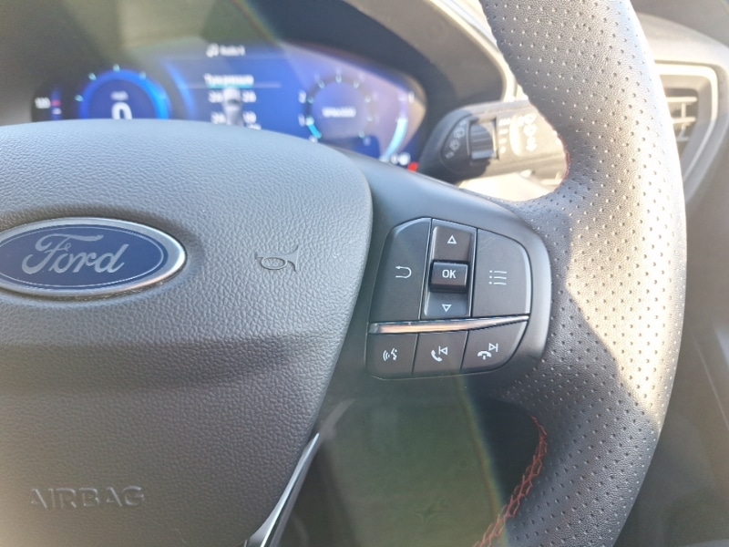 Used Ford Focus 2022 for sale - 76879830: Photo 19