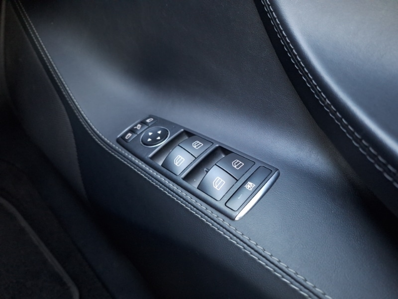 Used Tesla Model S 2019 for sale - 78071199: Photo 17