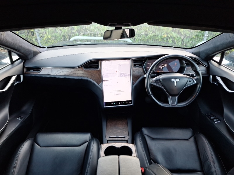 Used Tesla Model S 2019 for sale - 78071199: Photo 2