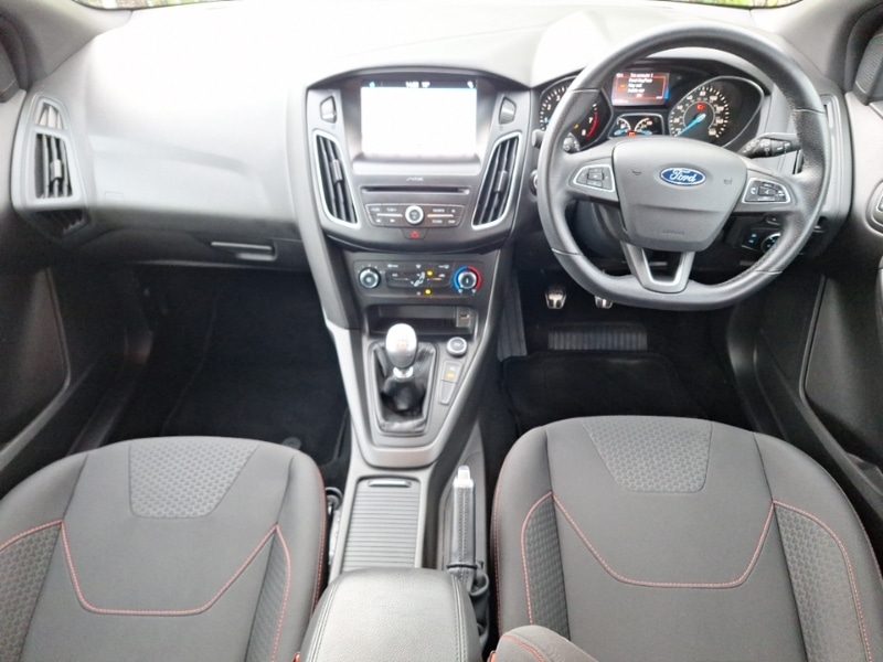 Used Ford Focus 2018 for sale - 76511563: Photo 2