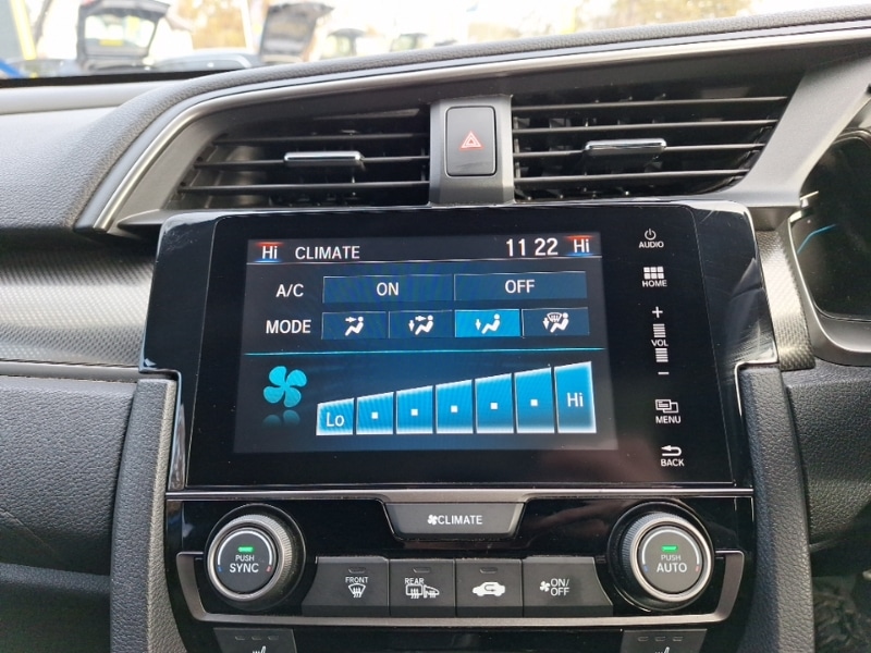 Used Honda Civic 2018 for sale - 76639270: Photo 14