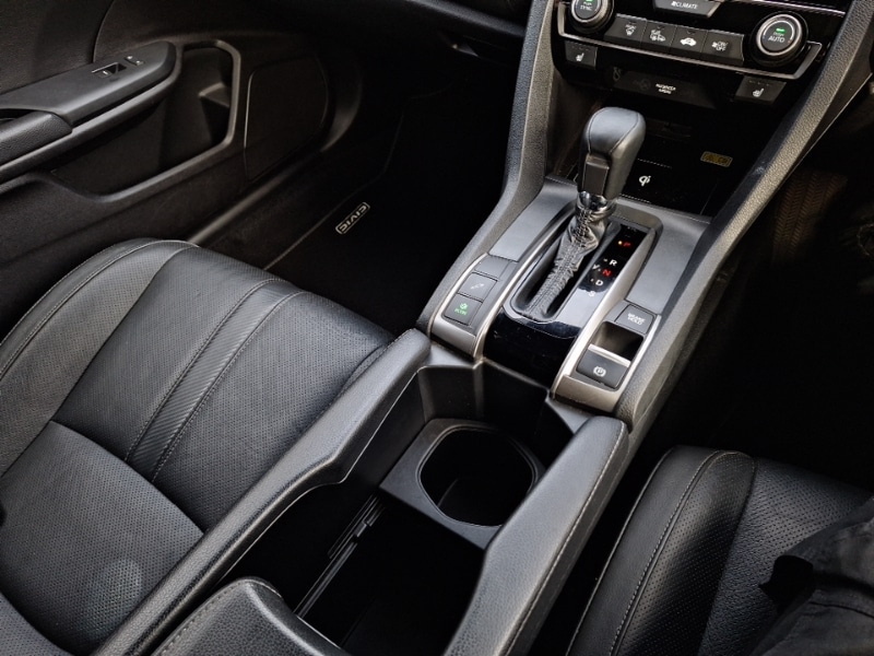 Used Honda Civic 2018 for sale - 76639270: Photo 15