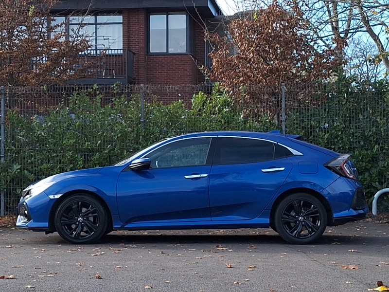 Used Honda Civic 2018 for sale - 76639270: Photo 4