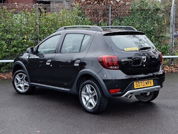 Used Dacia Sandero Stepway 2020 for sale - 77251691: Photo