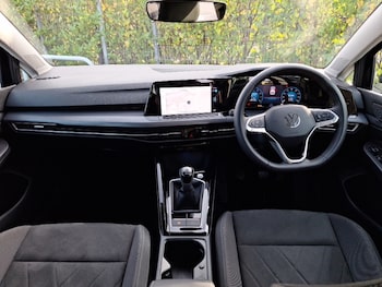 Used Volkswagen Golf 2024 for sale - 75591914: Photo