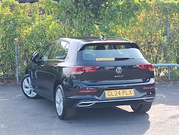 Used Volkswagen Golf 2024 for sale - 75591914: Photo