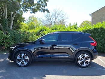 Used Volvo XC40 2023 for sale - 79420239: Photo