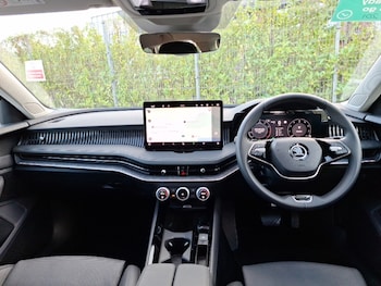 Used Skoda Superb 2024 for sale - 75882669: Photo