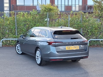 Used Skoda Superb 2024 for sale - 75882669: Photo