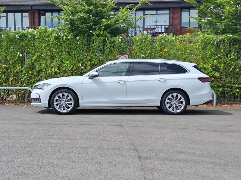 Used Skoda Superb 2024 for sale - 76970360: Photo 4