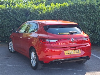 Used Renault Megane 2016 for sale - 79505557: Photo