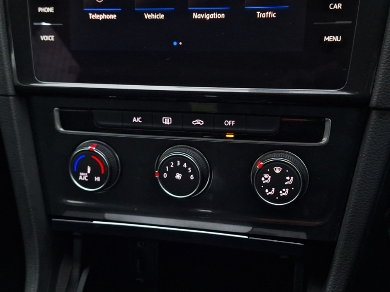 Used Volkswagen Golf 2017 for sale - 77251687: Photo 14