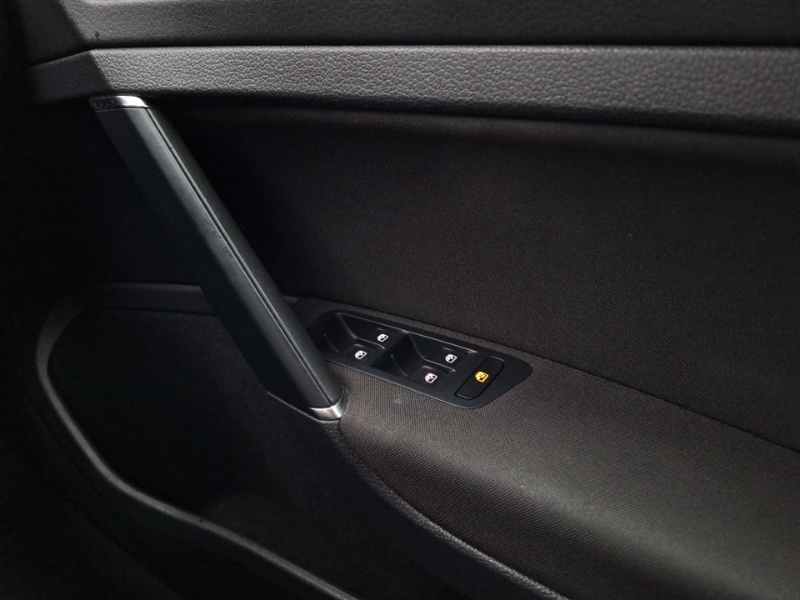 Used Volkswagen Golf 2017 for sale - 77251687: Photo 16