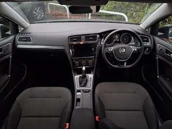 Used Volkswagen Golf 2017 for sale - 77251687: Photo