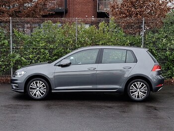 Used Volkswagen Golf 2017 for sale - 77251687: Photo