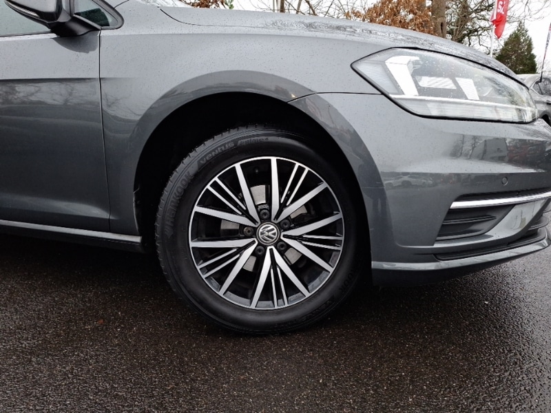 Used Volkswagen Golf 2017 for sale - 77251687: Photo 9