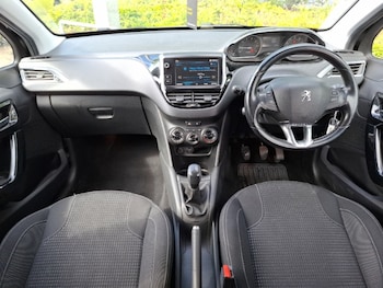 Used Peugeot 208 2017 for sale - 78634714: Photo