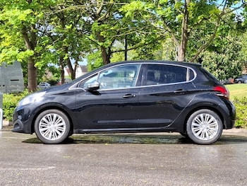 Used Peugeot 208 2017 for sale - 78634714: Photo