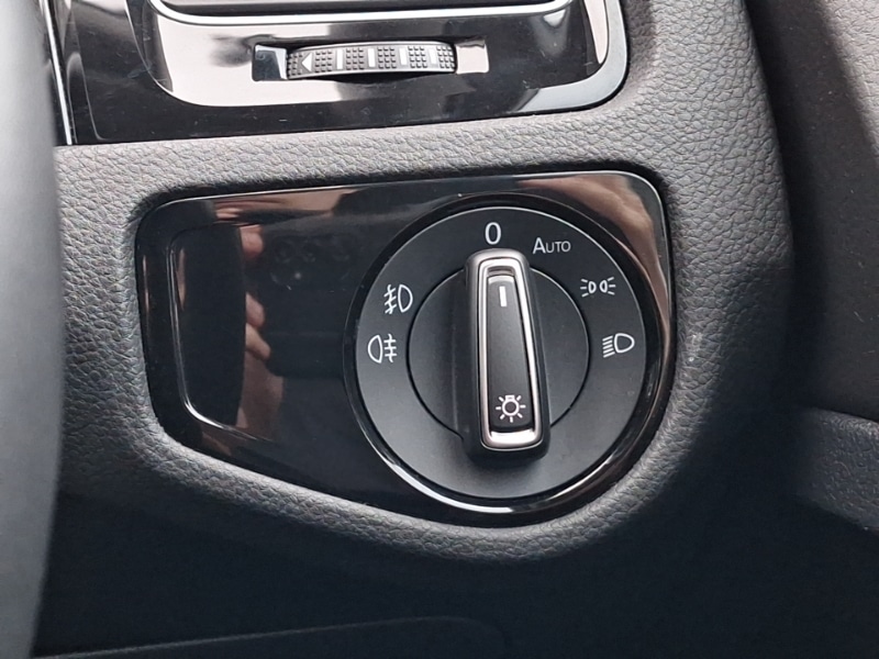 Used Volkswagen Golf 2018 for sale - 77380002: Photo 17