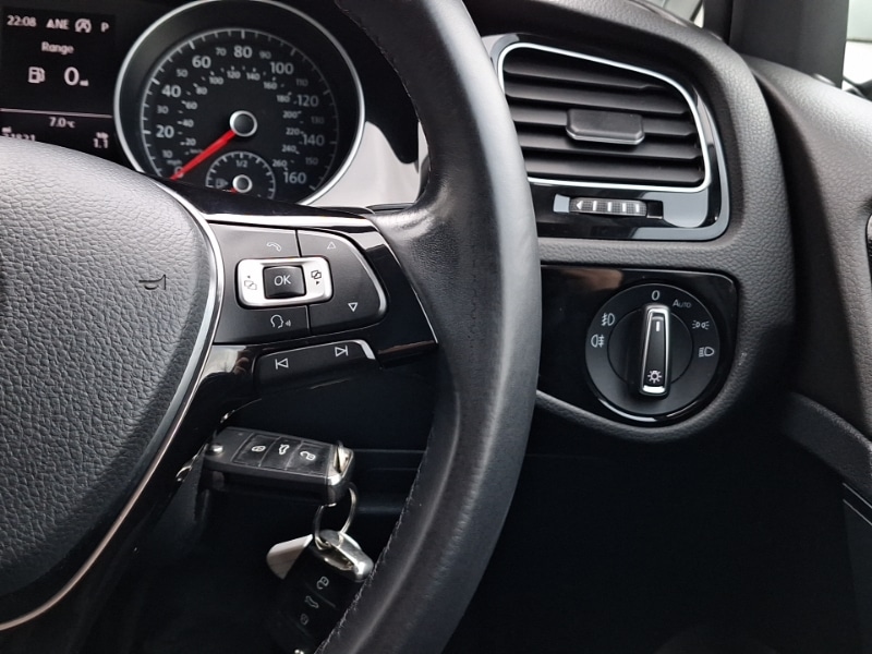 Used Volkswagen Golf 2018 for sale - 77380002: Photo 19