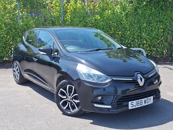 Used Renault Clio 2018 for sale - 78669932: Photo