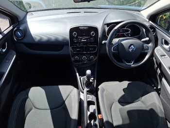 Used Renault Clio 2018 for sale - 78669932: Photo