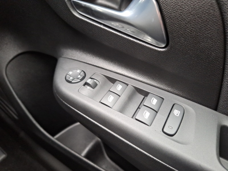 Used Vauxhall Corsa 2025 for sale - 76834406: Photo 12