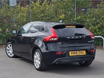 Used Volvo V40 2018 for sale - 78333639: Photo
