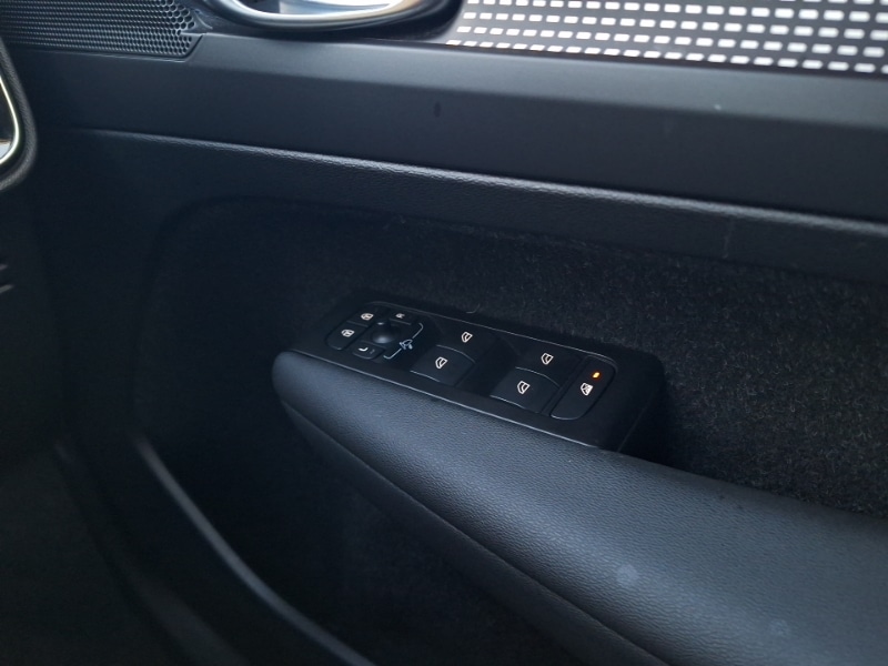 Used Volvo XC40 2021 for sale - 76959042: Photo 16